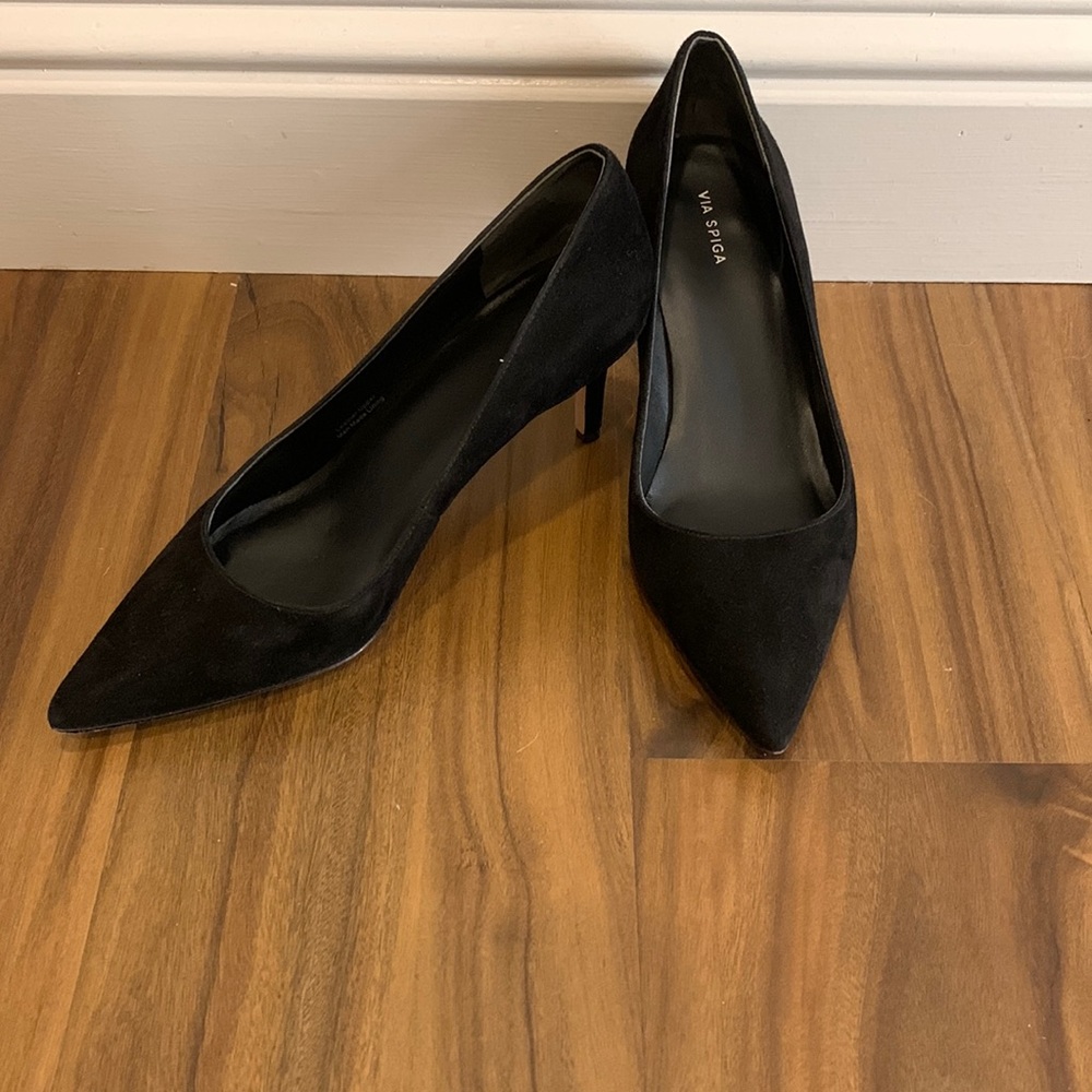 Via Spiga Black Suede Kitten Heel - Size 7M / EU37